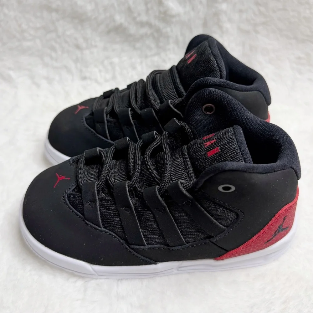 Air Jordan Max Aura PS Shoes 8C